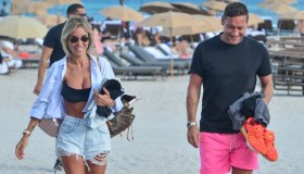 Francesco Totti e Noemi Bocchi ai Caraibi insieme: lei in bikini sfida Ilary Blasi