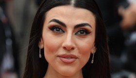 Giulia Salemi sensuale dark lady: il 2023 del “GF Vip” inizia all’insegna dello stile