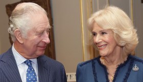 La storia di Carlo e Camilla, da amanti a Sovrani