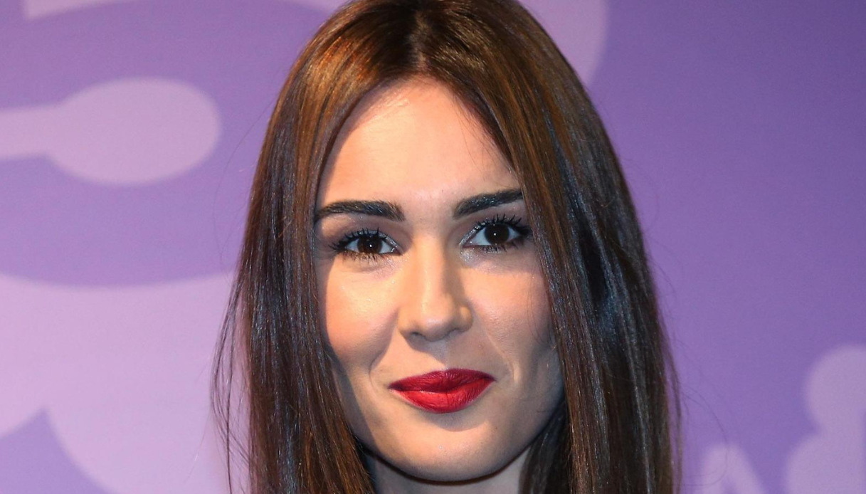 Silvia Toffanin: addio al bon-ton, a Verissimo con un look da vera donna in carriera