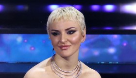 Arisa, il vestito già visto sul palco dell’Ariston: chi l’ha indossato prima di lei?