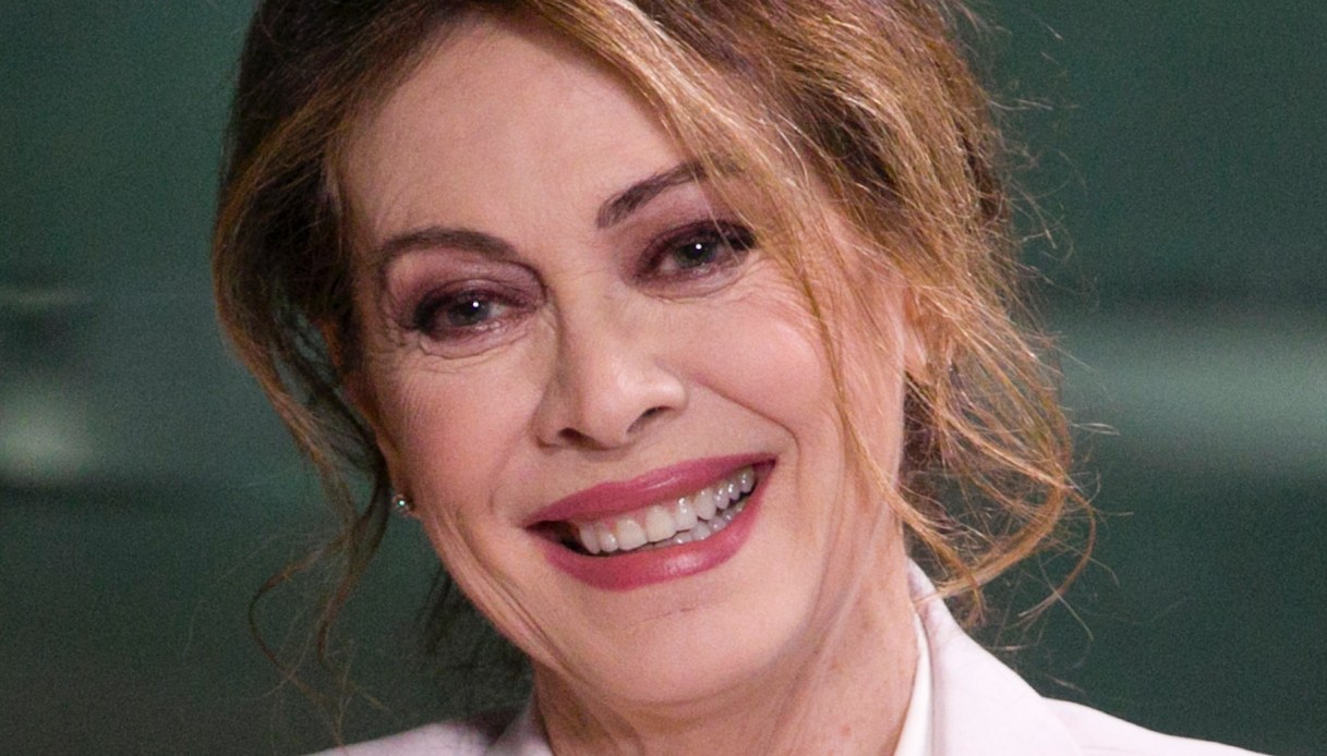 Elena Sofia Ricci di nuovo felice con Gabriele Anagni: dove lo abbiamo già visto