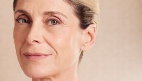 Skincare viso over50: la routine di bellezza per pelle matura