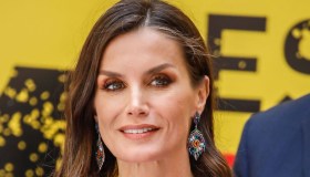 Letizia di Spagna, 50 anni e un viso radioso. Il suo segreto di bellezza che puoi avere anche tu