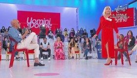 “Uomini e Donne”, Maria De Filippi dice basta a Gemma e Silvio: “Hai detto cose irripetibili”