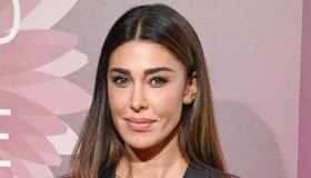 Belen Rodriguez col pancione su Instagram: “Ne aspetto due”