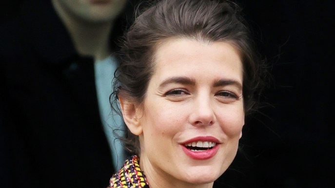Charlotte Casiraghi, il look divide. E lei: “Non le porto più (le borse)”