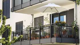 Come chiudere un balcone con ringhiera