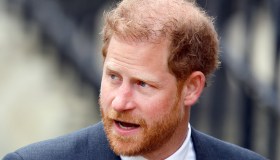 Harry torna a Londra. “Il matrimonio con Meghan Markle finito in lacrime”