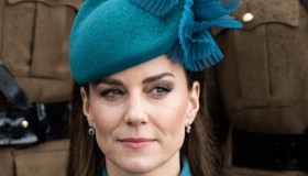 Kate Middleton a San Patrizio: cappotto militare e cappello da 1.600 €