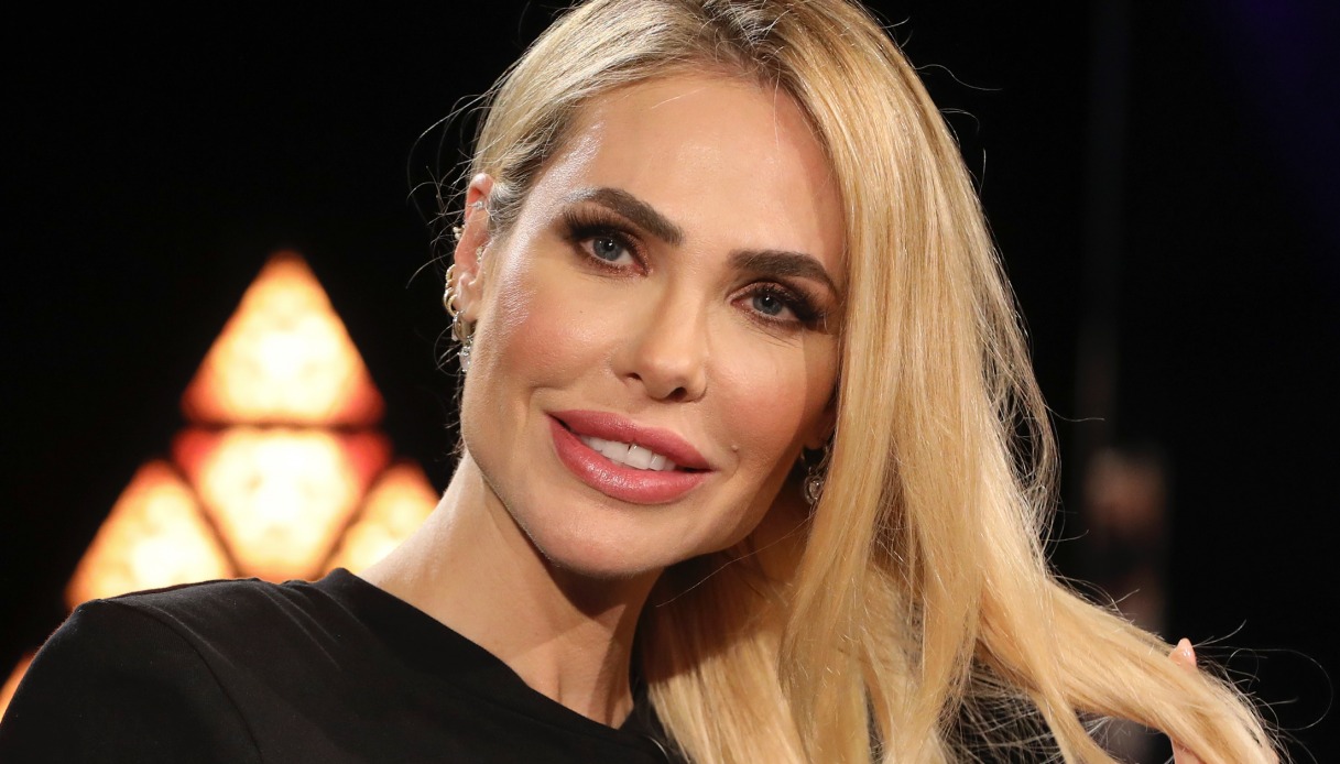 “Cinica, senza scrupoli”: l’affondo a Noemi Bocchi (e la frecciata di Ilary)