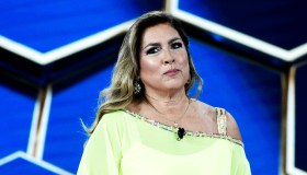 Romina Power, il segreto delle sue ampie tuniche e la foto irriconoscibile
