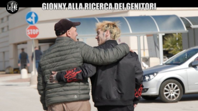 GionnyScandal, la storia del rapper che ritrova i genitori grazie alle “Iene”