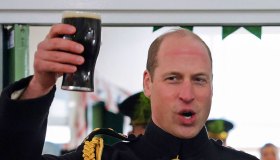 Kate Middleton, William fugge da solo nel locale LGBTQ+