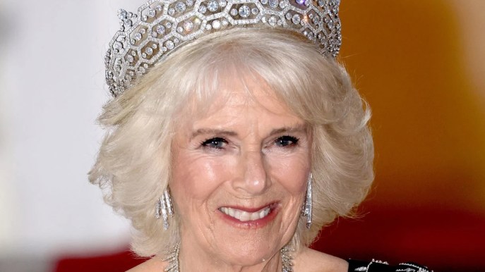 Camilla, le sue dame all’incoronazione: spunta la sorella Annabel