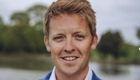 Il figlioccio di Re Carlo si sposa, l’ex miglior partito del Regno vale 9 miliardi