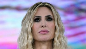 “Isola dei Famosi”, Ilary Blasi parte al vetriolo: “Lui non è più al mio fianco”