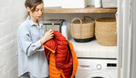 Come lavare un giubbotto piumino in lavatrice senza sgonfiarlo
