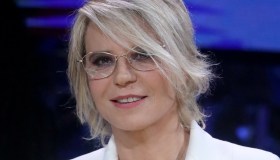 “Uomini e Donne” si ferma: che succede allo show di Maria De Filippi
