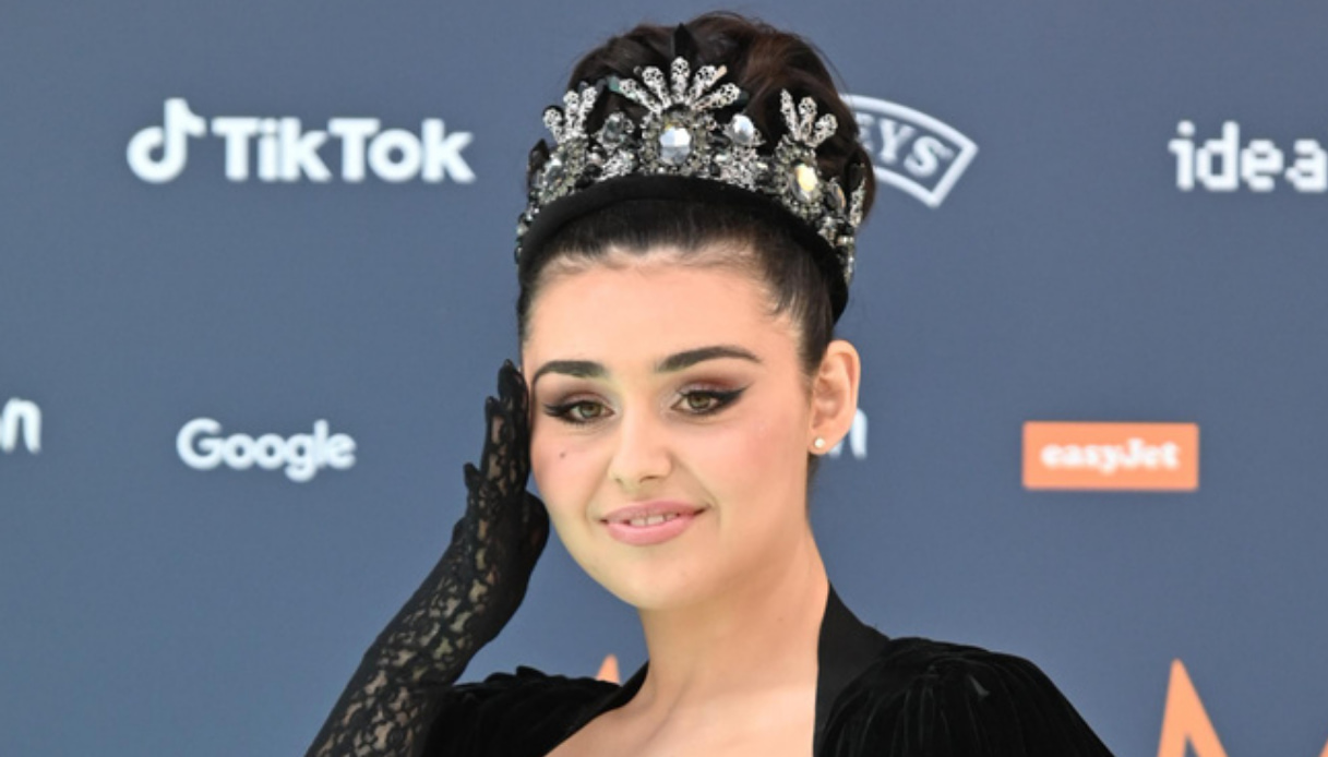 Eurovision, chi è Alessandra Mele: la cantante norvegese dalle origini italiane