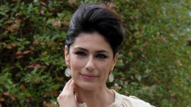 Anna Valle, 10 look indimenticabili da giorno e da sera