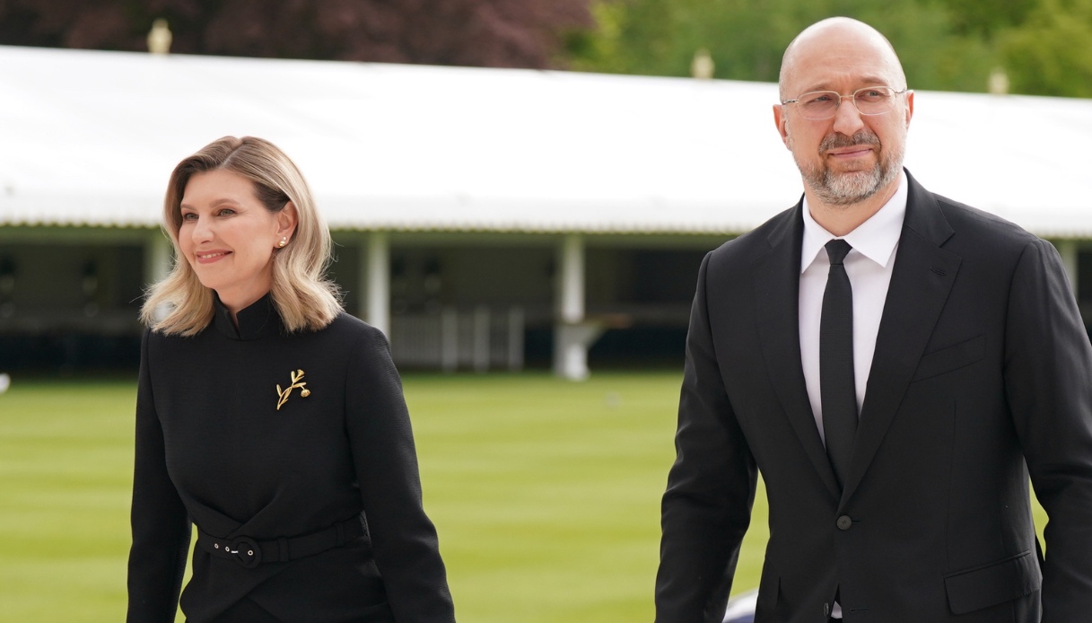 First Lady e Primo Ministro d'Ucraina arrivano alla festa pre incoronazione di Re Carlo III