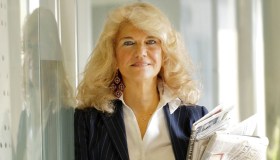 Stella Pende in tv con “Confessione reporter”: “Vorrei intervistare il Papa”