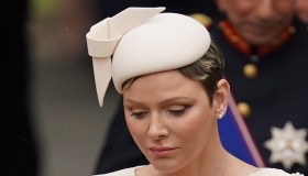 Charlene di Monaco, gelida all’incoronazione. La verità sul look imbarazzante