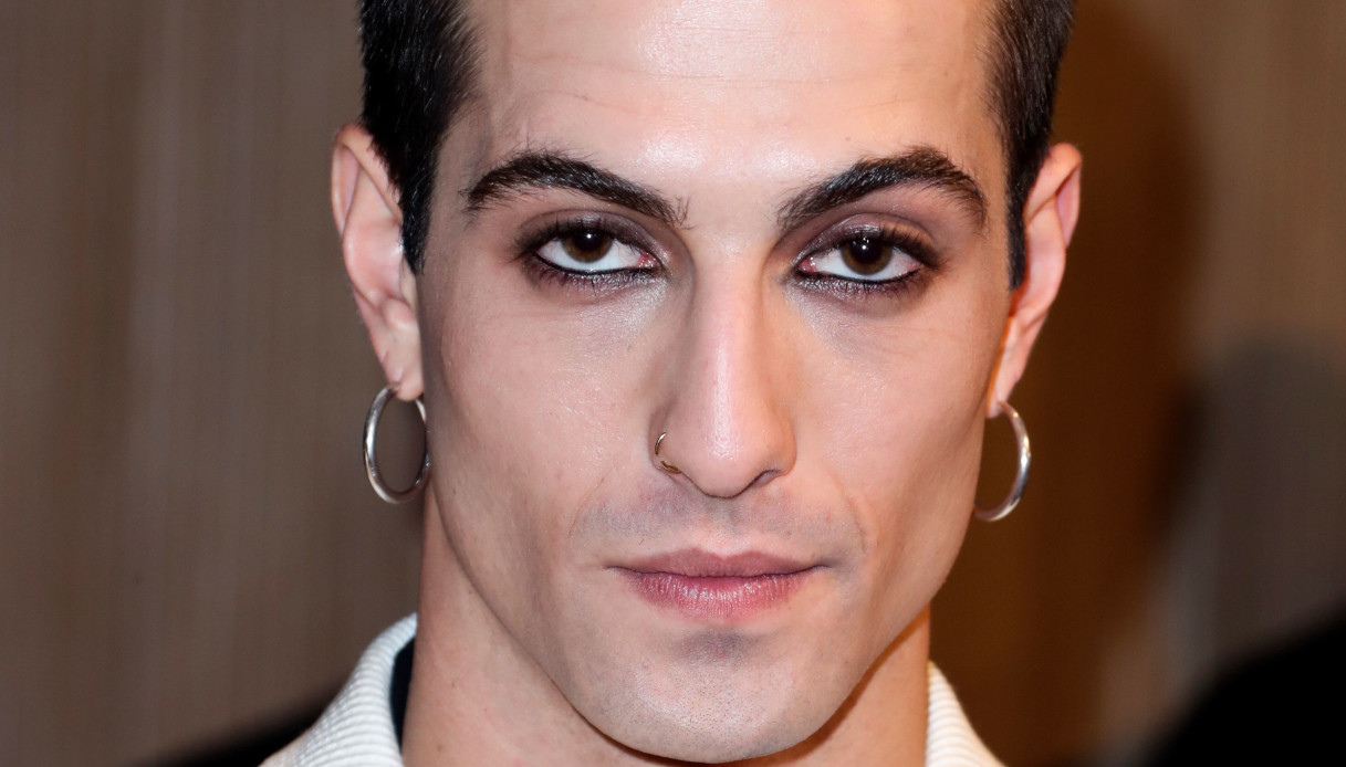 Damiano dei Måneskin nudo su Instagram per festeggiare la fine del tour (con polemica)