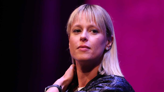 “Pechino Express”, infortunio per Federica Pellegrini: i momenti clou della semifinale