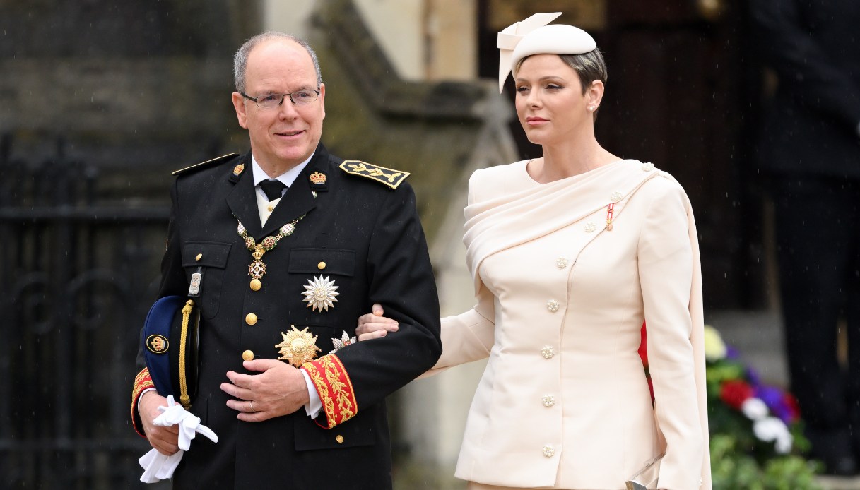 Alberto e Charlene all'incoronazione di Carlo III