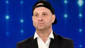 Clementino in ospedale dopo un incidente sul palco: come sta il rapper