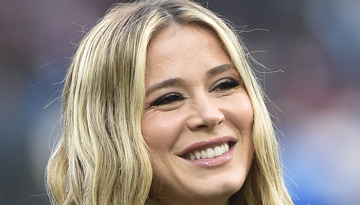 Diletta Leotta incinta presto sposa: paparazzata al mare con l’anello di fidanzamento