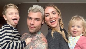 Fedez, il tatuaggio dedicato alla figlia Vittoria scatena le critiche. La replica