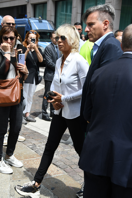 Maria De Filippi funerali Silvio Berlusconi