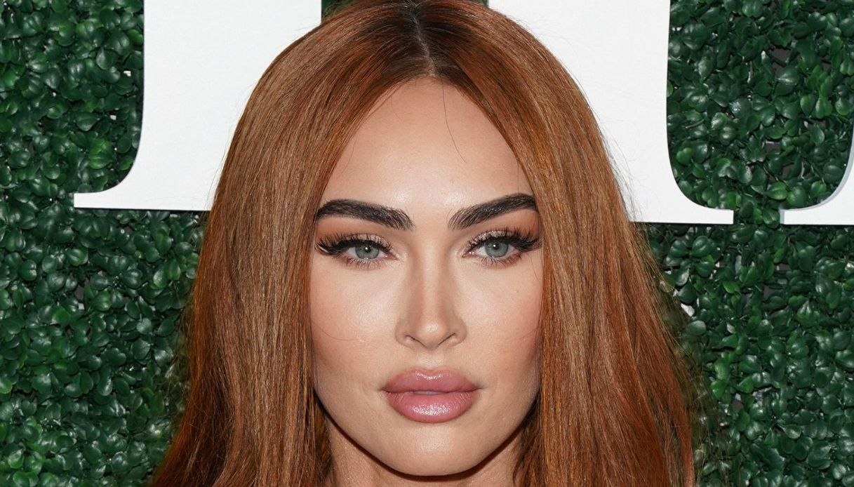 Il bikini di Megan Fox dà inizio all’estate in modo trasgressivo