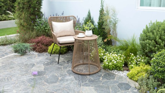Come pavimentare un giardino: idee per spendere poco