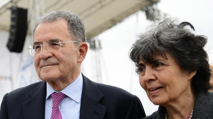 Addio a Flavia Franzoni, il dolore del marito Romano Prodi e dei figli