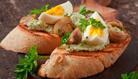 Dieta ovo-vegetariana cos’è, a cosa serve e controindicazioni