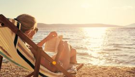 Romance sotto l’ombrellone: i migliori libri da portare con te in vacanza