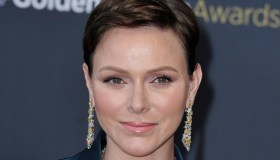 Charlene di Monaco con l’abito in pelle e tulle lascia senza fiato