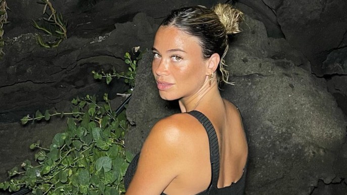 Diletta Leotta: sirena d’estate con il lungo abito all’uncinetto