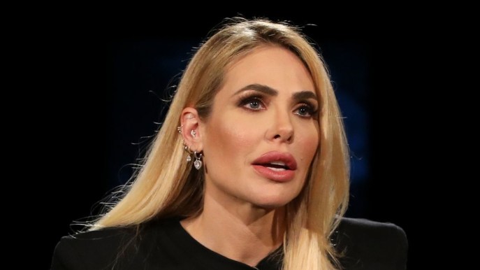 “Stop a Ilary Blasi”: la rivoluzione Mediaset. Chi va e chi resta