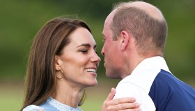 Kate Middleton è davvero incinta? Il bacio imbarazzato con William