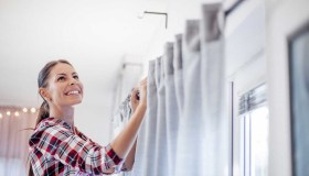 Come spolverare le tende: tre metodi infallibili