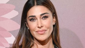 Belen Rodriguez svela il tradimento e mostra “le corna” su Instagram