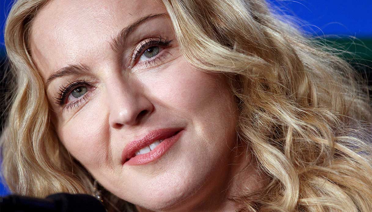 Madonna, tour a rischio? La cantante preoccupa: la verità sulla sua salute