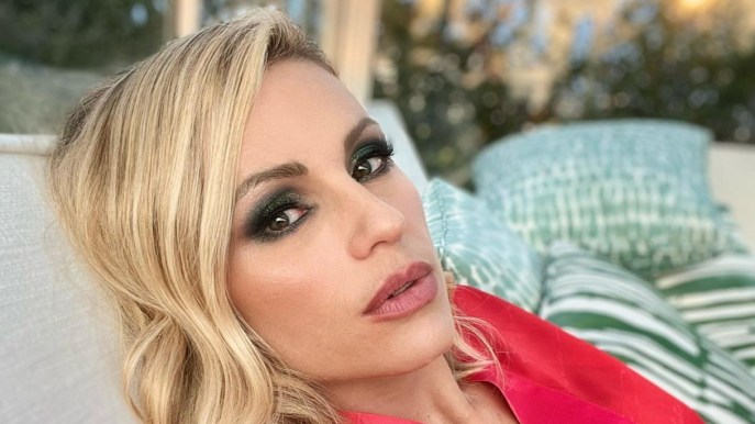 Michelle Hunziker nonna incredibile: il bikini in pizzo su Instagram è un sogno