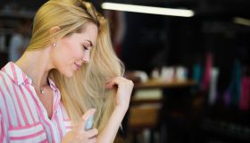 Spray schiarente alla camomilla per una chioma baciata dal sole