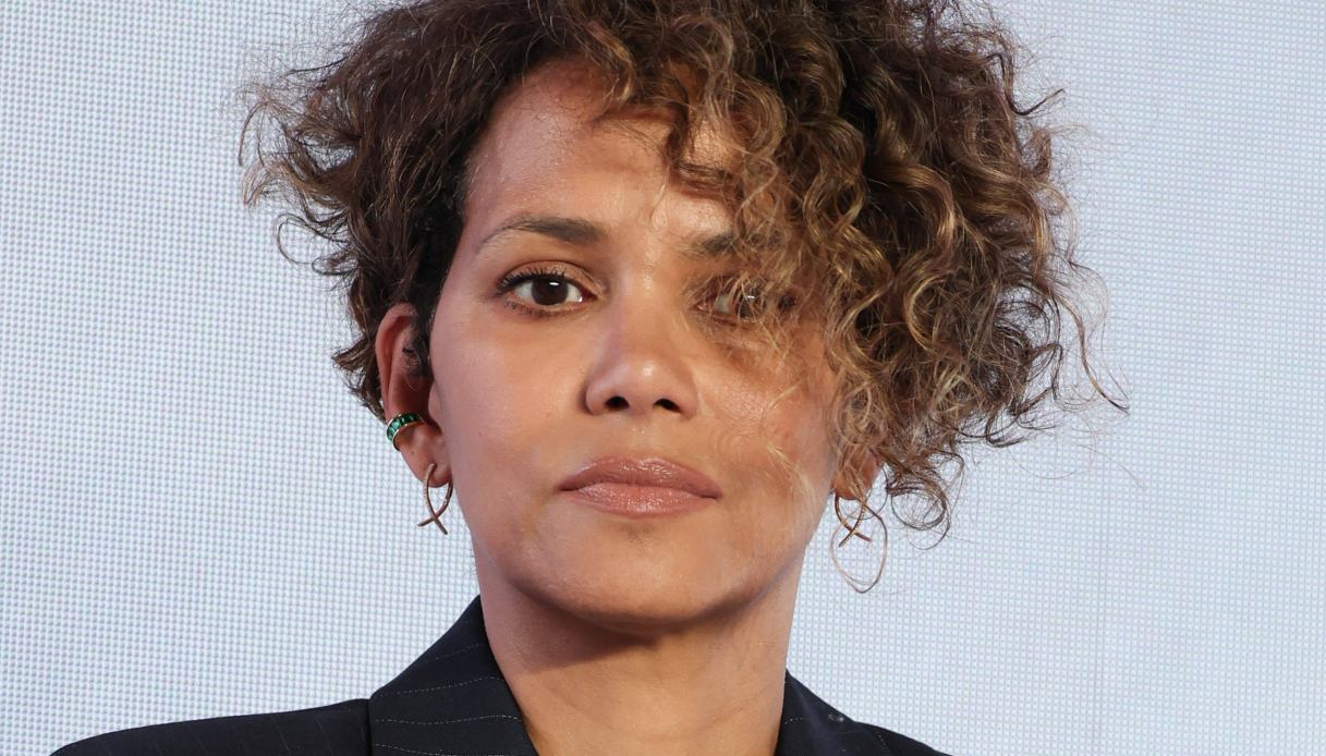 Halle Berry, dopo 8 lunghi anni arriva il divorzio: la decisione per il figlio